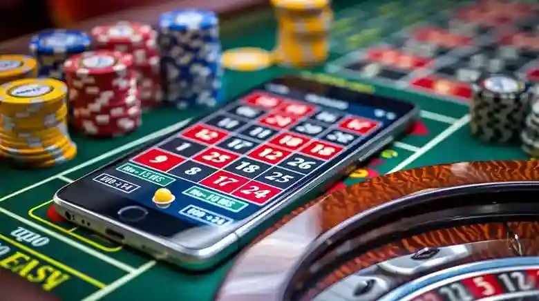 Pengguna memeriksa data bank dengan teliti